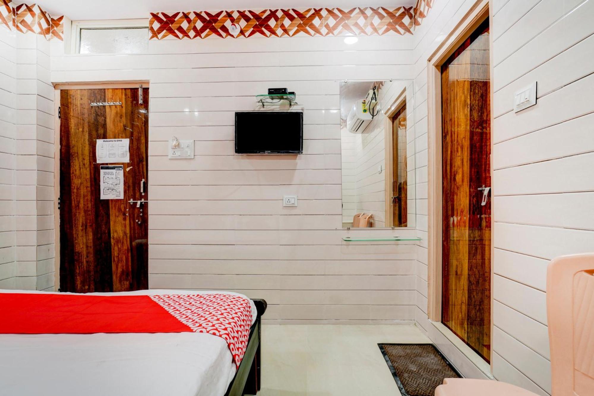 Hotel O Aroma Classic Near Nampally Main Railway Station Hyderabad Eksteriør bilde