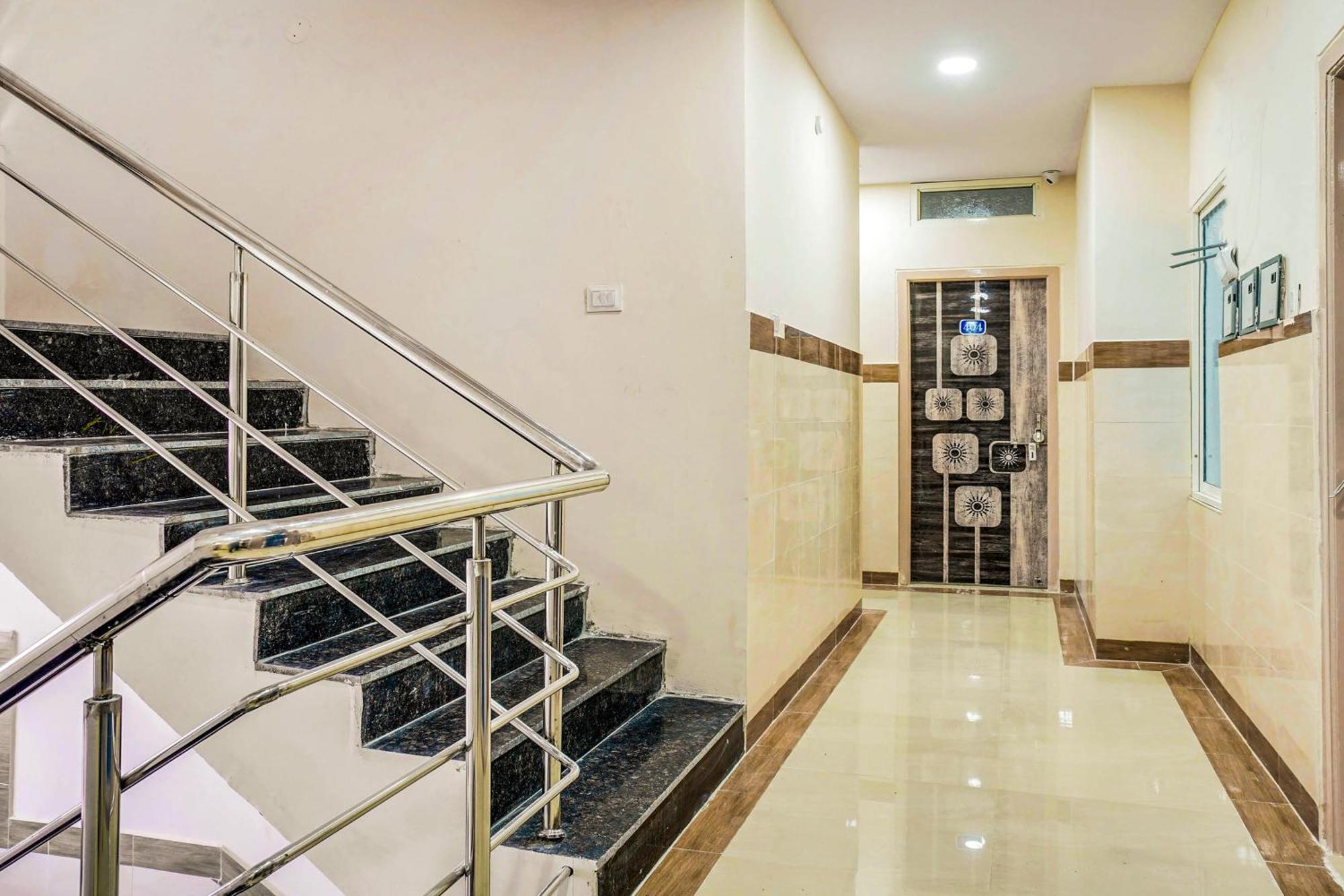 Hotel O Aroma Classic Near Nampally Main Railway Station Hyderabad Eksteriør bilde