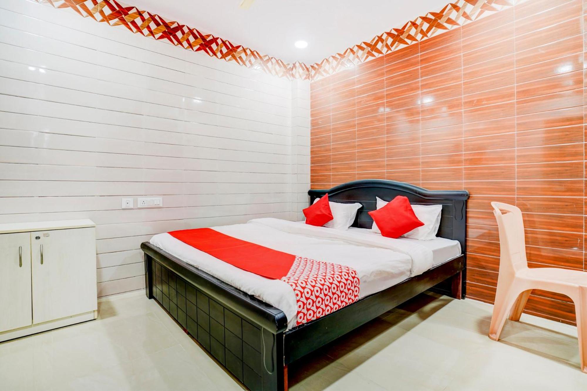 Hotel O Aroma Classic Near Nampally Main Railway Station Hyderabad Eksteriør bilde
